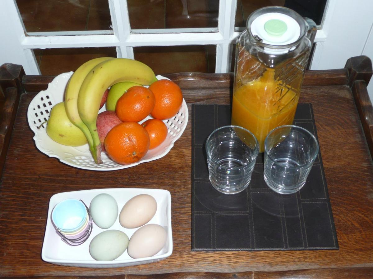 Maison Blanc Bed and Breakfast Gibourne Esterno foto
