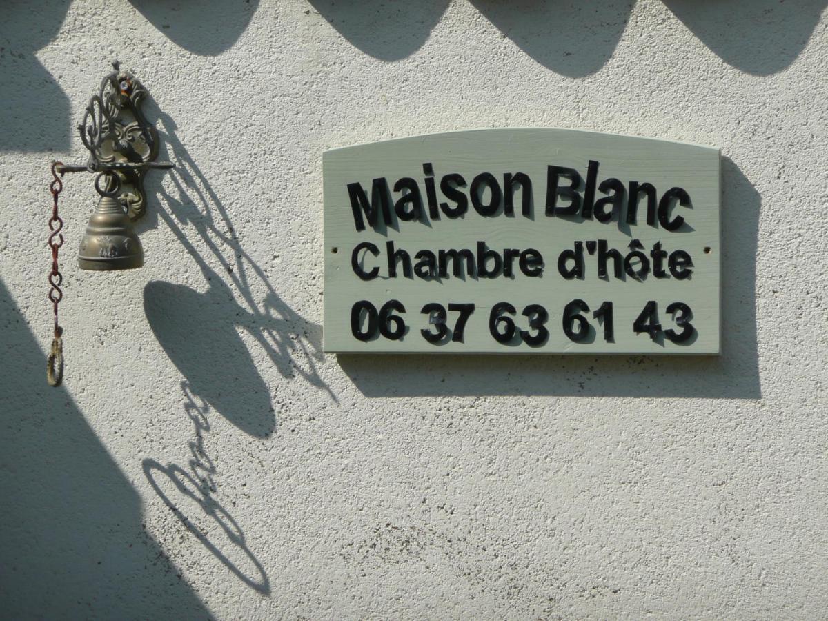 Maison Blanc Bed and Breakfast Gibourne Esterno foto